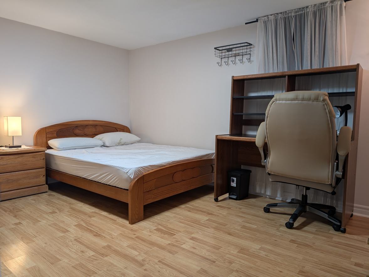 Room for Rent in Toronto — 52 Private Rooms Available | BelowTheMarket