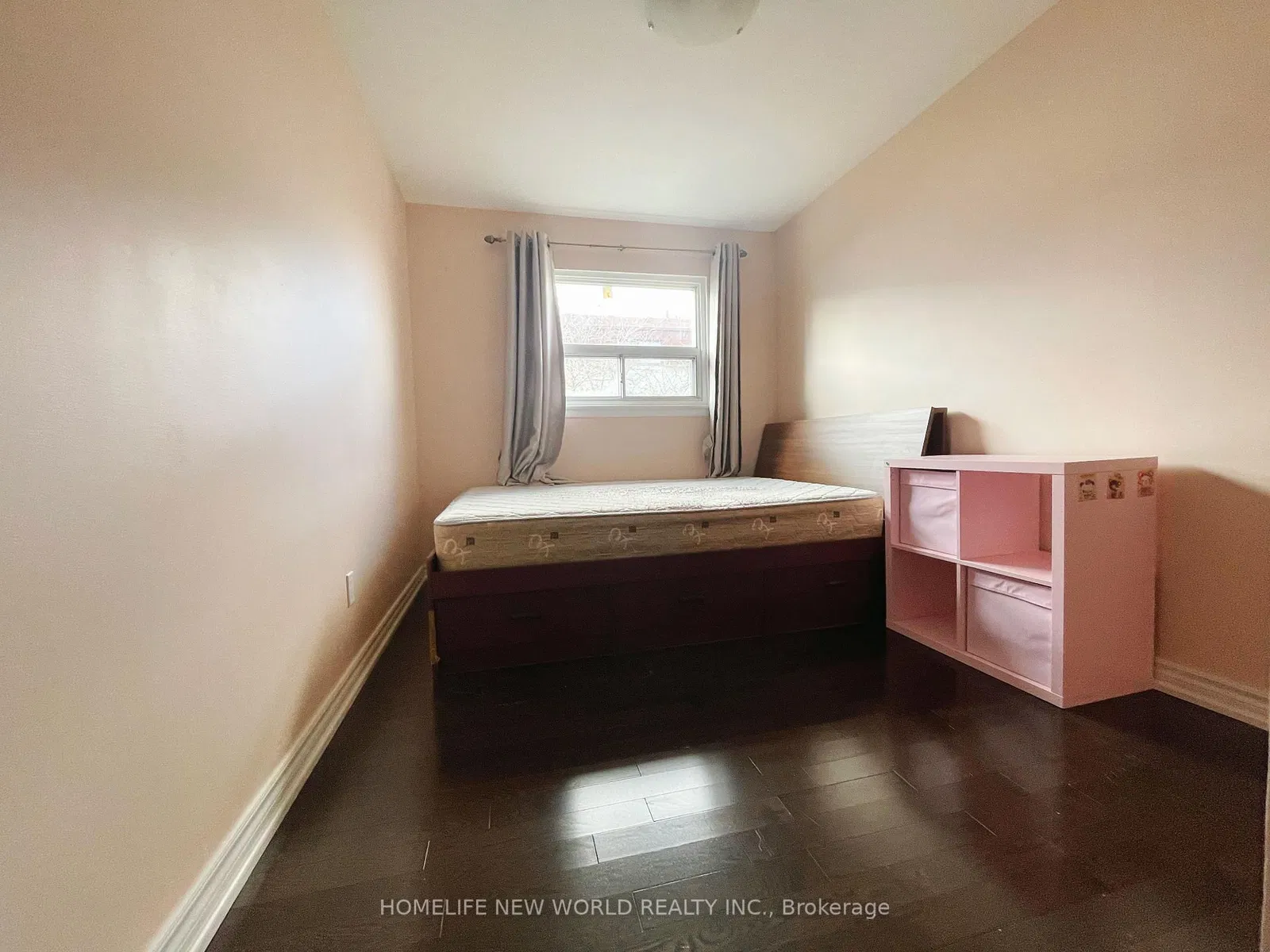 Room for Rent in Toronto — 52 Private Rooms Available | BelowTheMarket