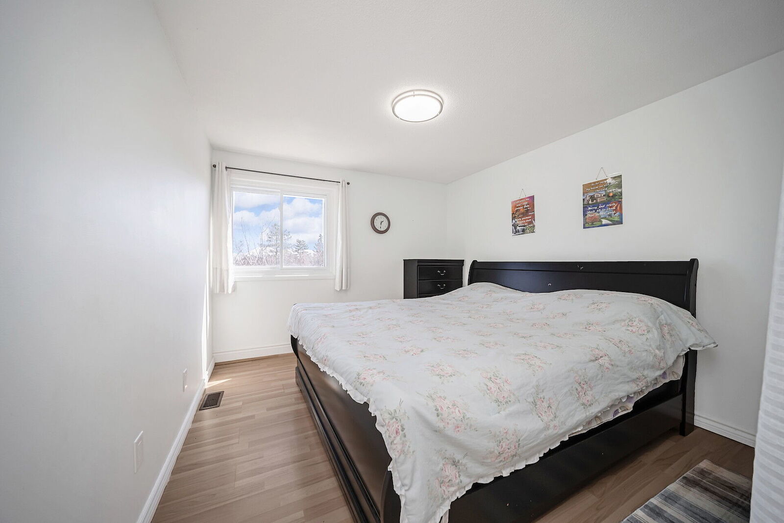 Room for Rent in Toronto — 52 Private Rooms Available | BelowTheMarket